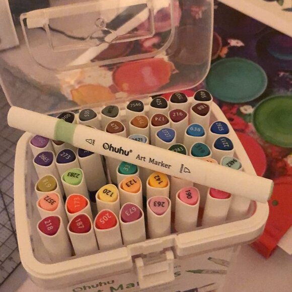 Ohuhu alcohol marker plastic locking storage case holds 48 thin markers w/handle - Picture 4 of 9